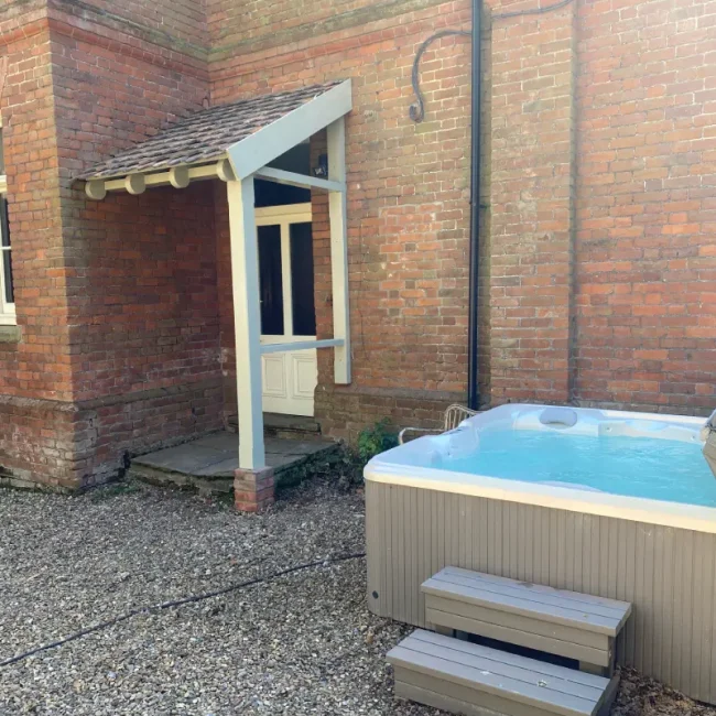 3 bed self-contained